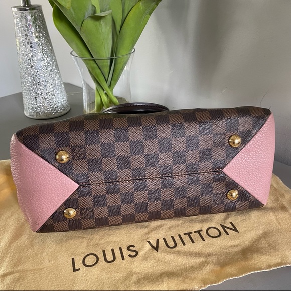 ❌SOLD❌ Louis Vuitton Damier Ebene Taurillon Brittany Bag - Picture 7 of 16